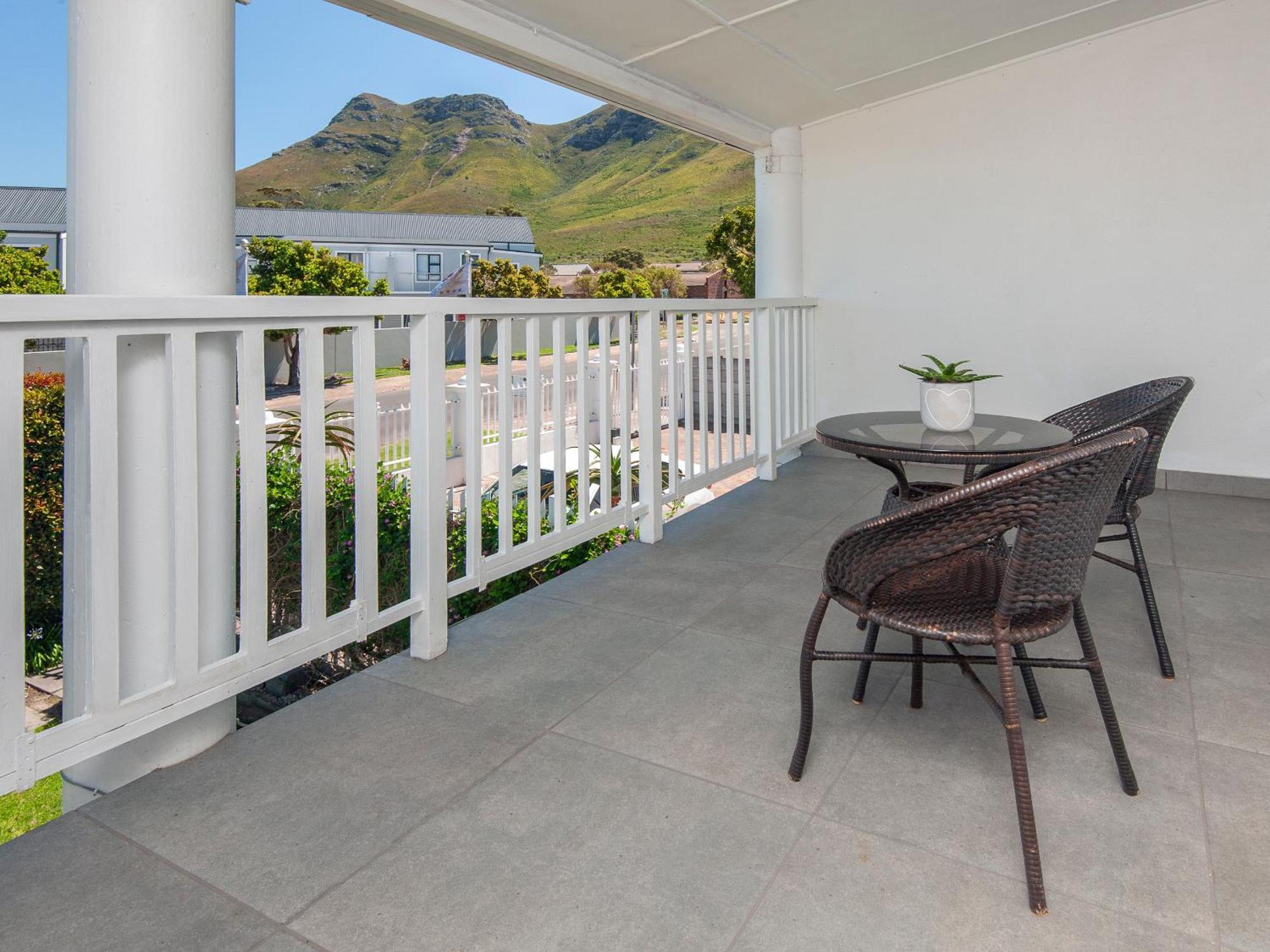 Oude Schuur Boutique Guesthouse Hermanus Bagian luar foto