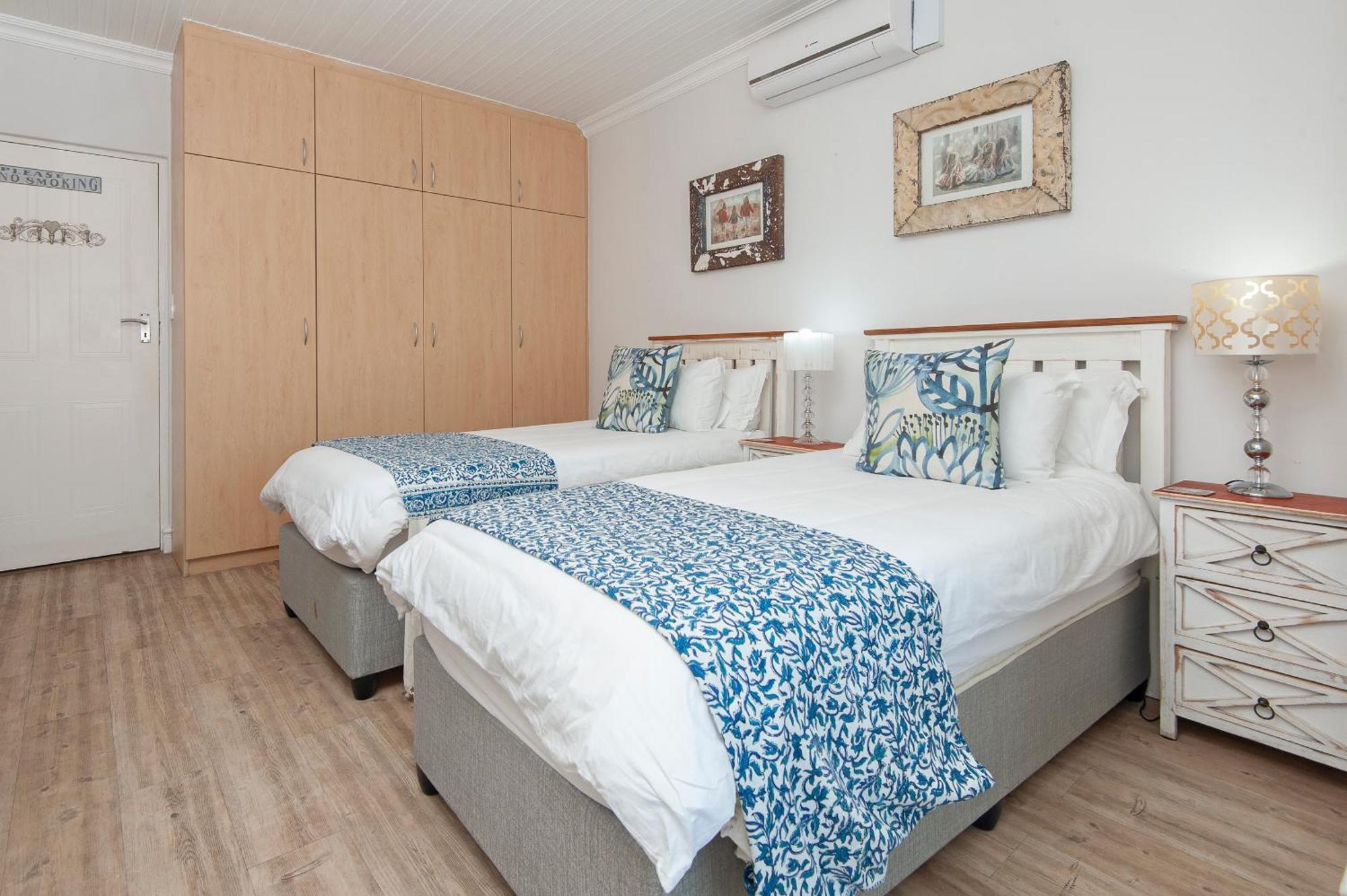 Oude Schuur Boutique Guesthouse Hermanus Bagian luar foto