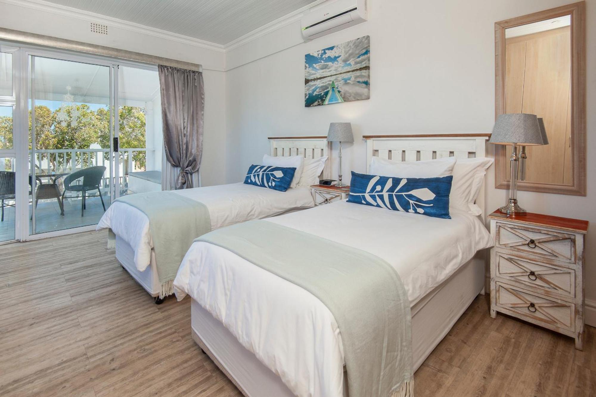 Oude Schuur Boutique Guesthouse Hermanus Bagian luar foto